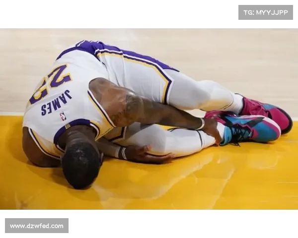 NBA球员交易与阵容调整动态分析 影响赛季前景的关键变化 NBA球员交易与阵容调整动态分析 影响赛季前景的关键变化